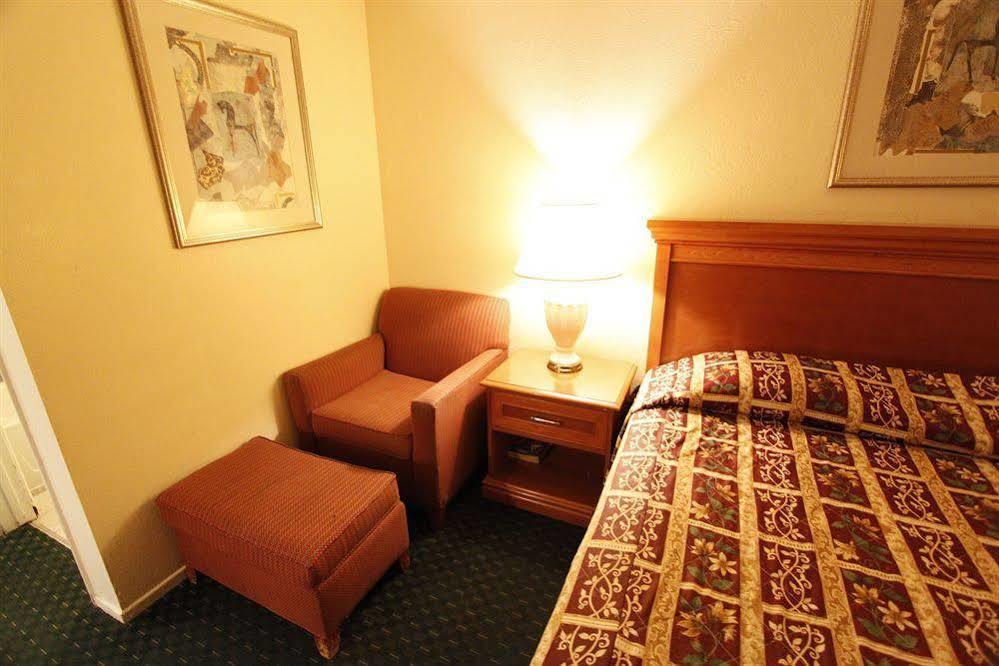 Welcome Inn Corona Ngoại thất bức ảnh